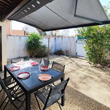 Amazing In With Outdoor Swimming Pool Dom wakacyjny