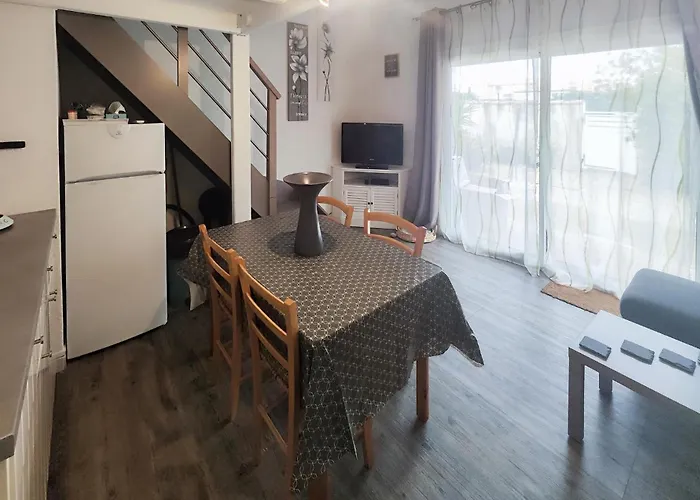 Amazing In With Wifi بيت للعطل آجد